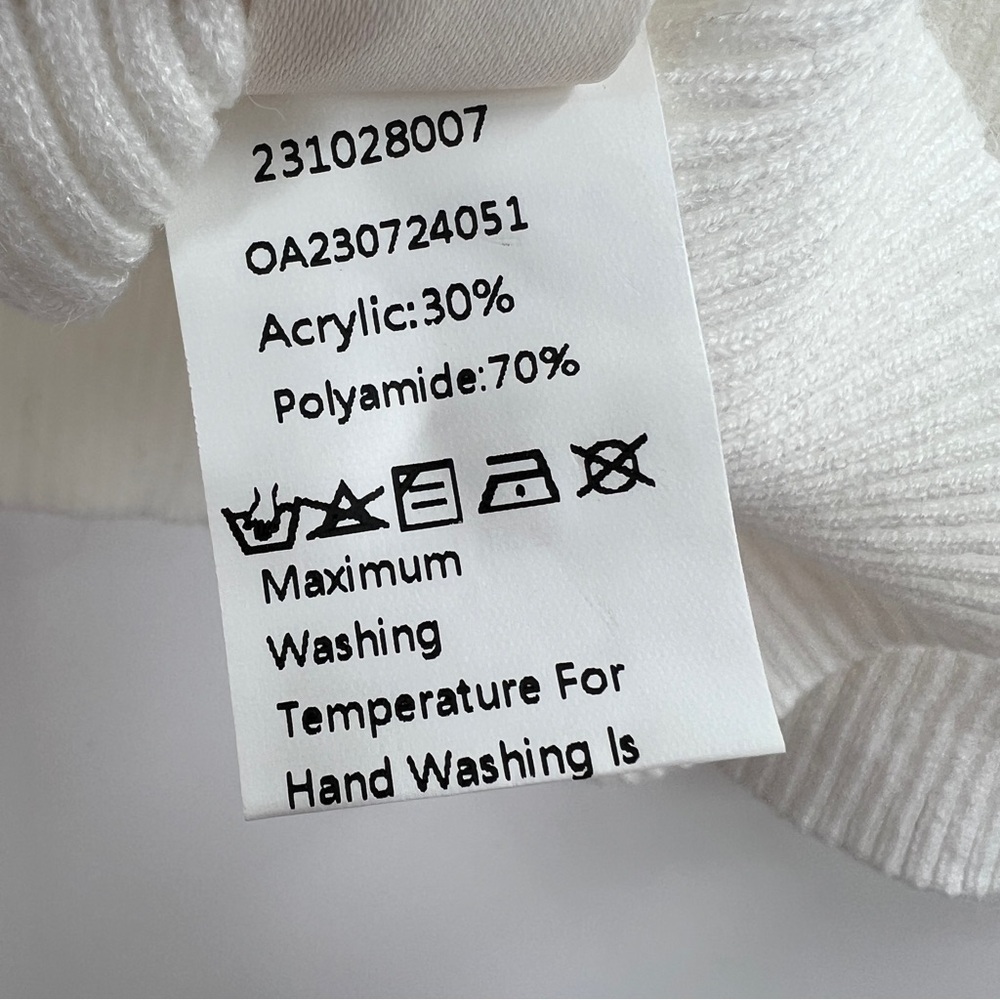 Commense NWT Mock Neck Rib Long Sleeve Knit Top in White size Small - Picture 5 of 8